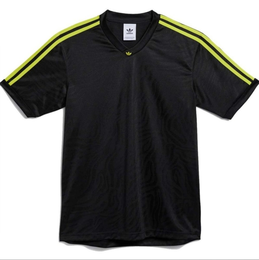 Adidas Skateboarding Men's Black and Neon Yellow Jersey